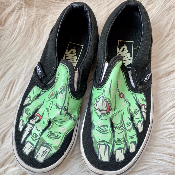 zombie skate vans